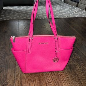 Michael Kors, wild berry purse